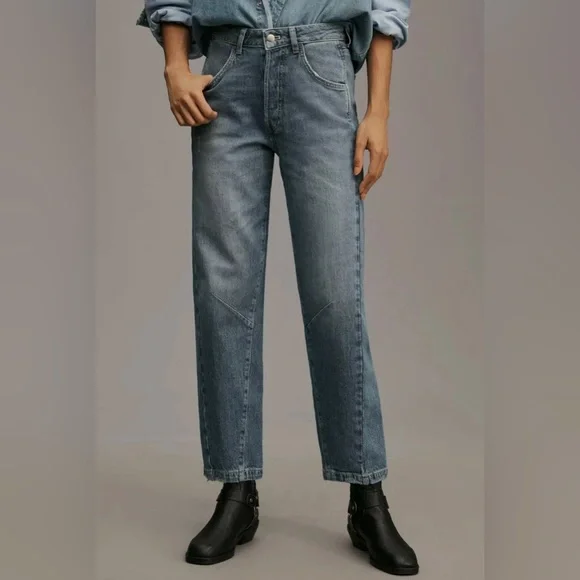 Pilcro Reworked High-Rise Taper Jeans - Picture 3 of 9